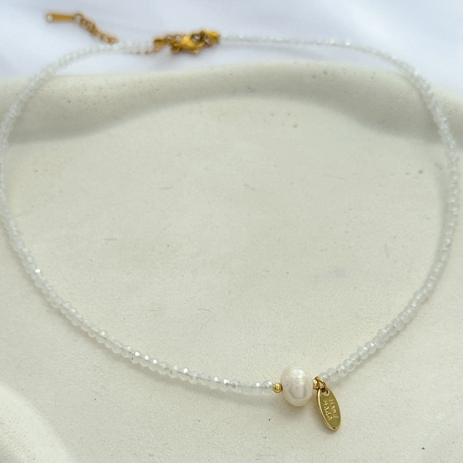 Colar miçanga com pérola