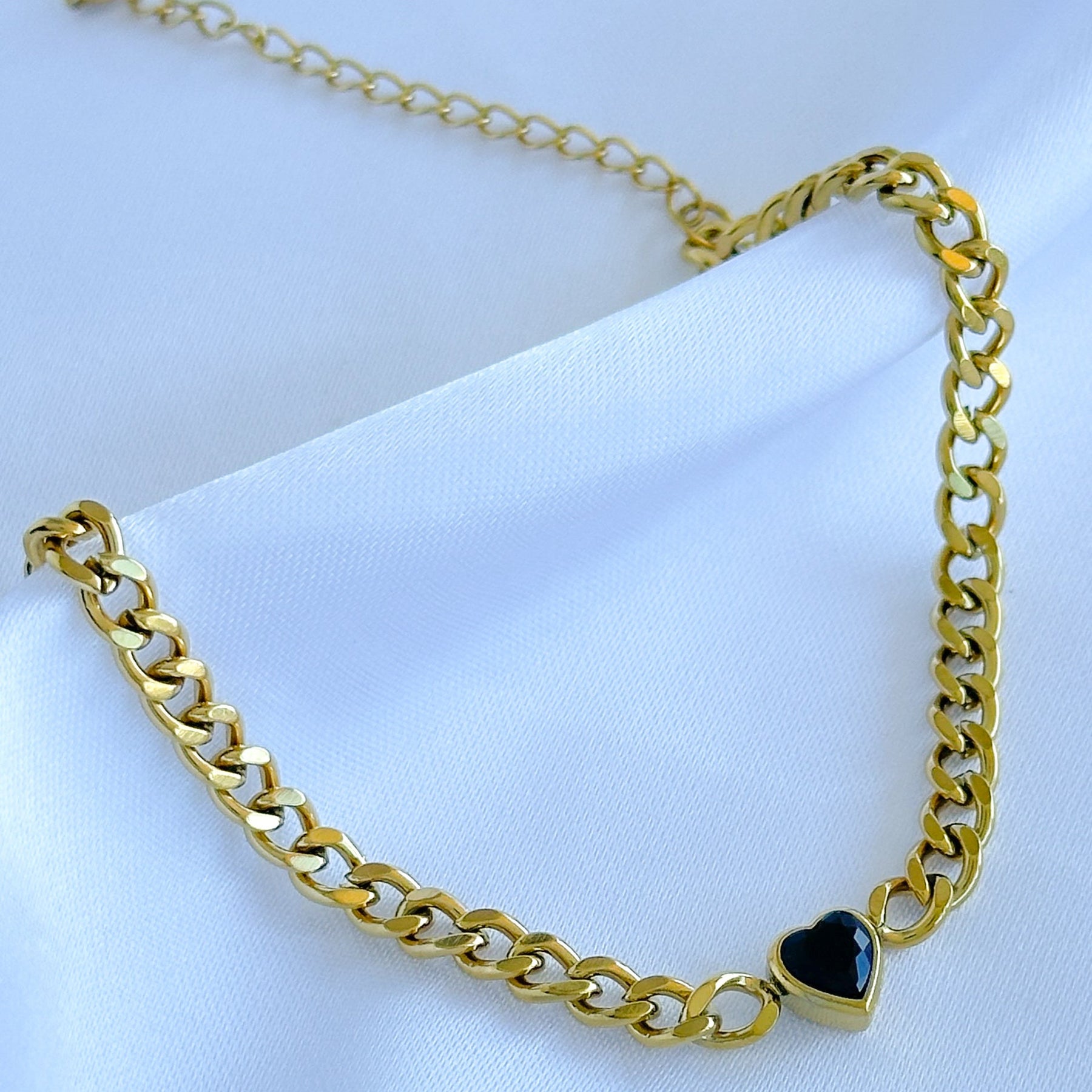 Pulseira em aço coração black