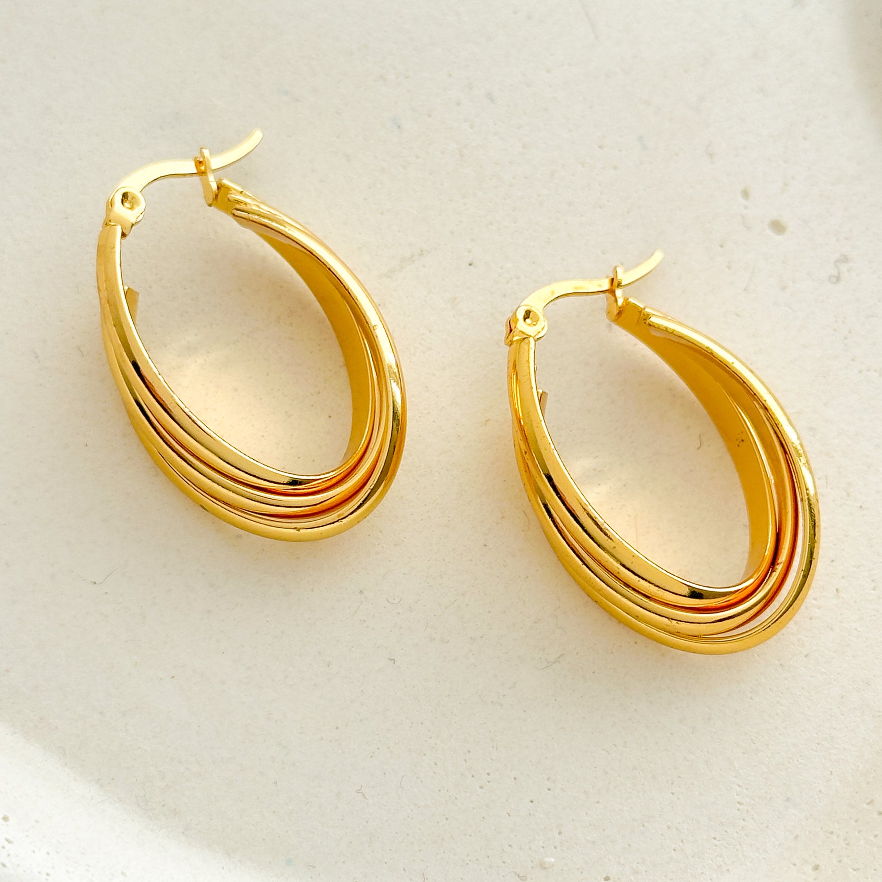 Brinco AÇO - argola oval P M G