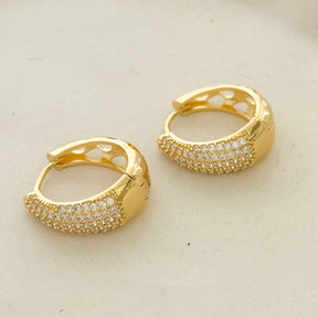 Brinco argola cravejada