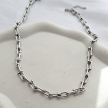 Colar em aço inoxidável