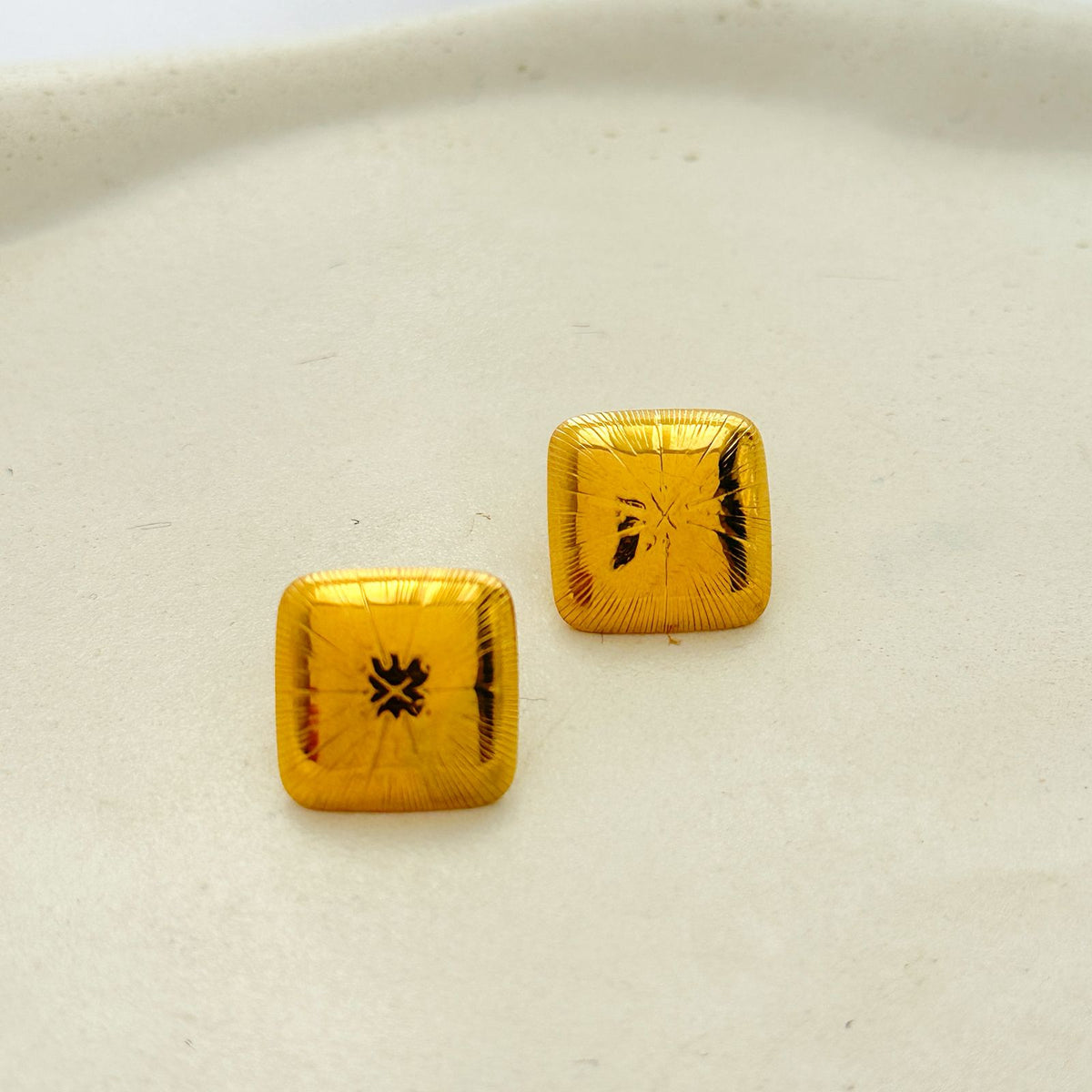 Brinco quadrado - aço