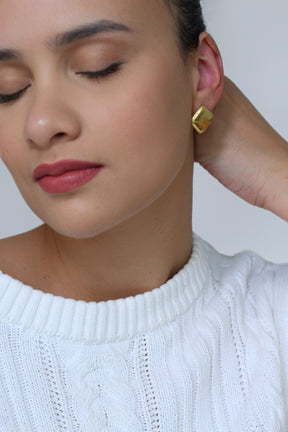 Brinco quadrado - aço