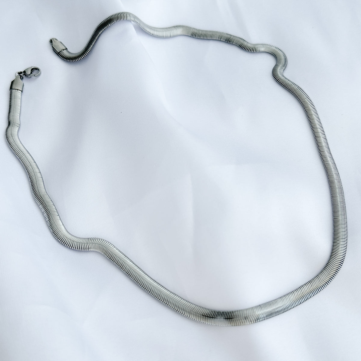 Colar longo malha em aço