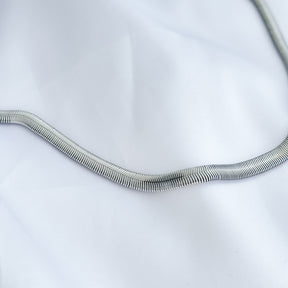 Colar longo malha em aço