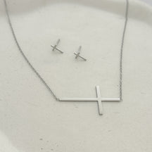 Conjunto cruz minimalista em aço
