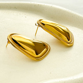 Brinco AÇO - trape dourado