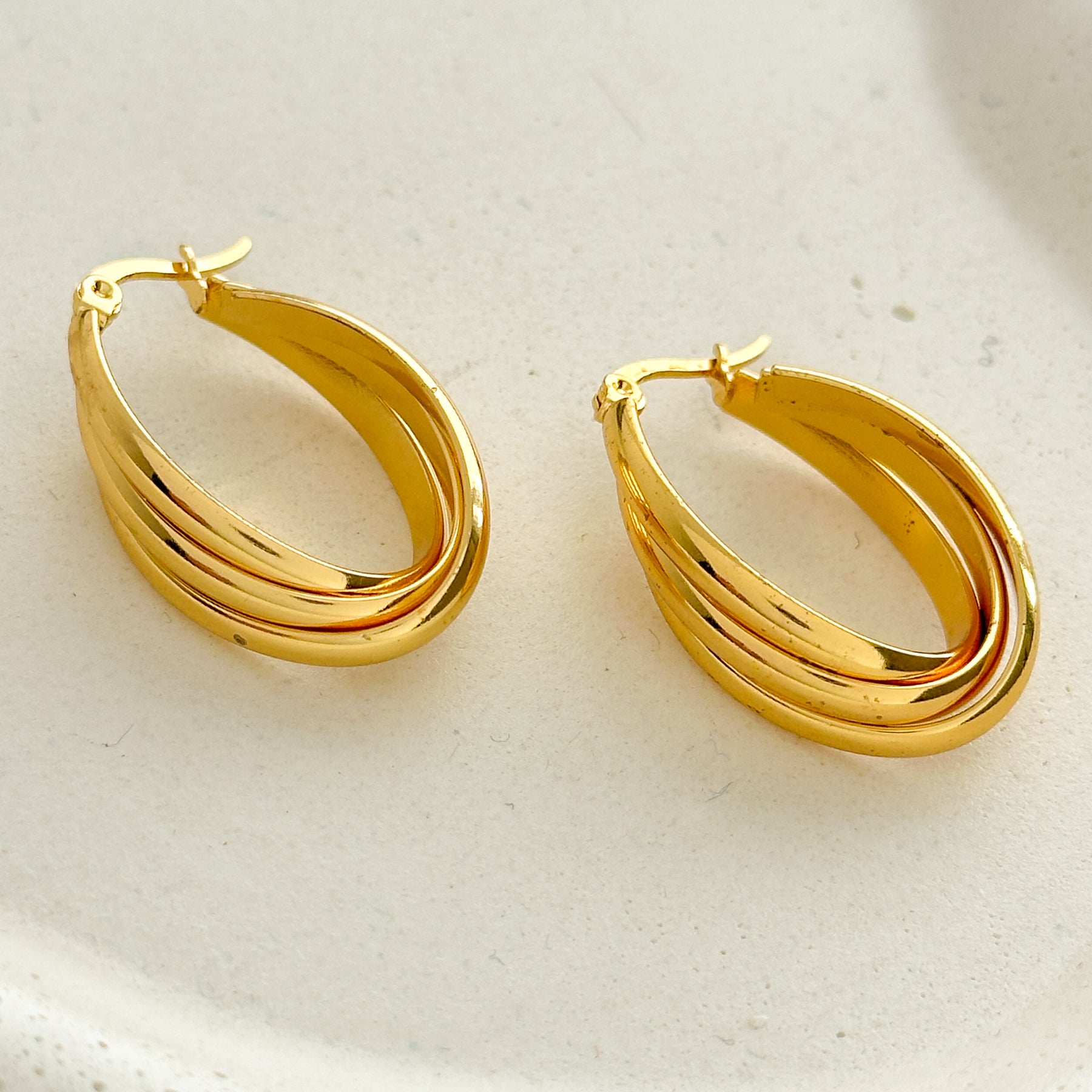 Brinco AÇO - argola oval P M G